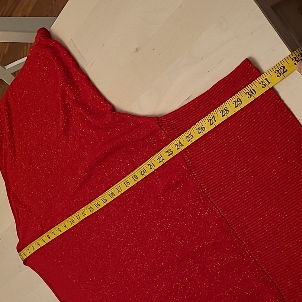 LIKE NEW VTG Nicolette Red Glittery Short Sleeved Fitted Waist Sweater - Picture 7 of 13